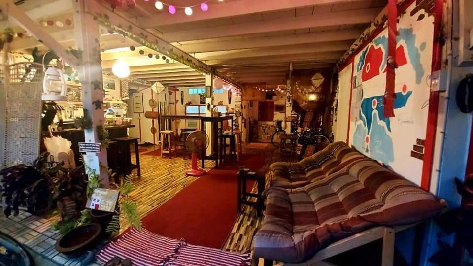 Thaimex Cafe & Homestay Backpackers- Adults Only Prachuap Khiri Khan Luaran gambar