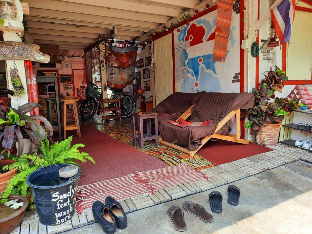 Thaimex Cafe & Homestay Backpackers- Adults Only Prachuap Khiri Khan Luaran gambar